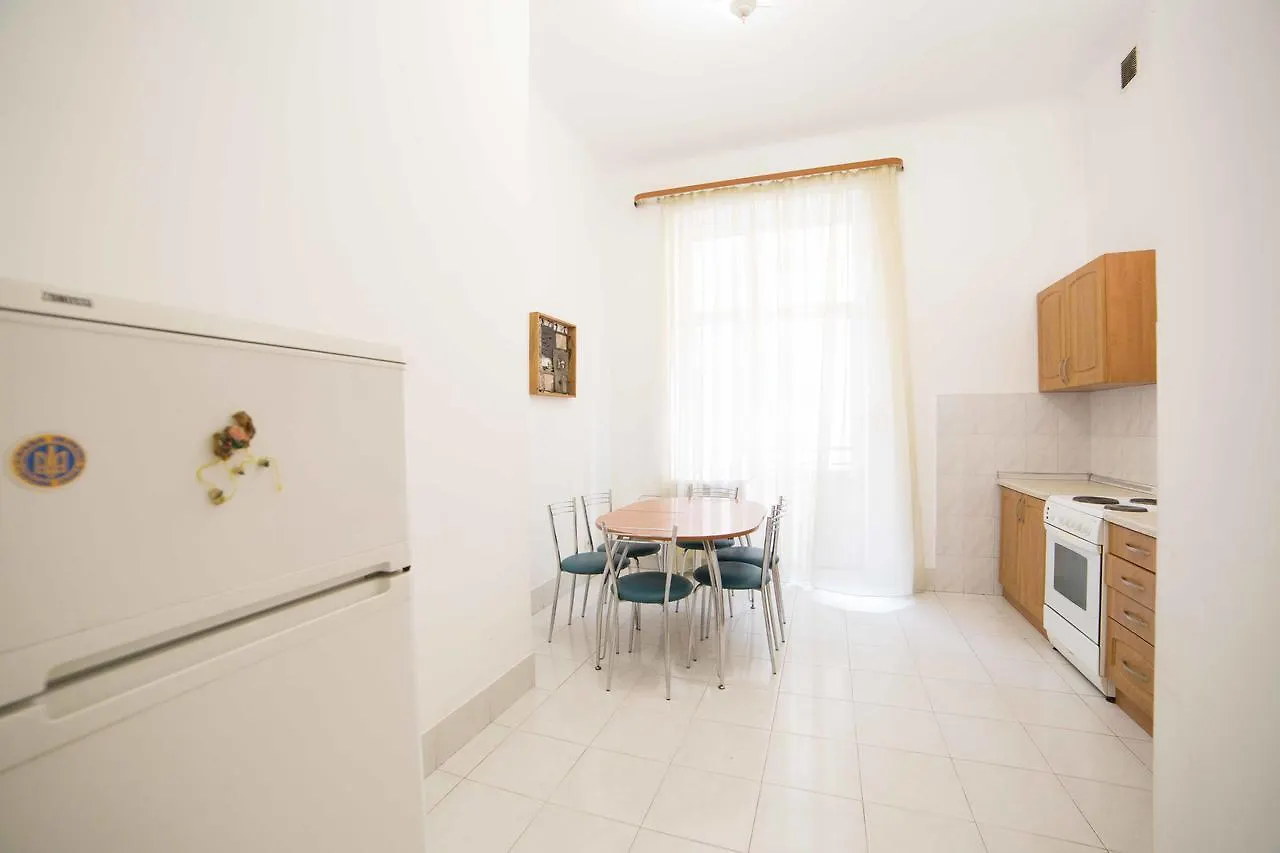 Vandrarhem Kopernik Rooms Lviv Ukraina